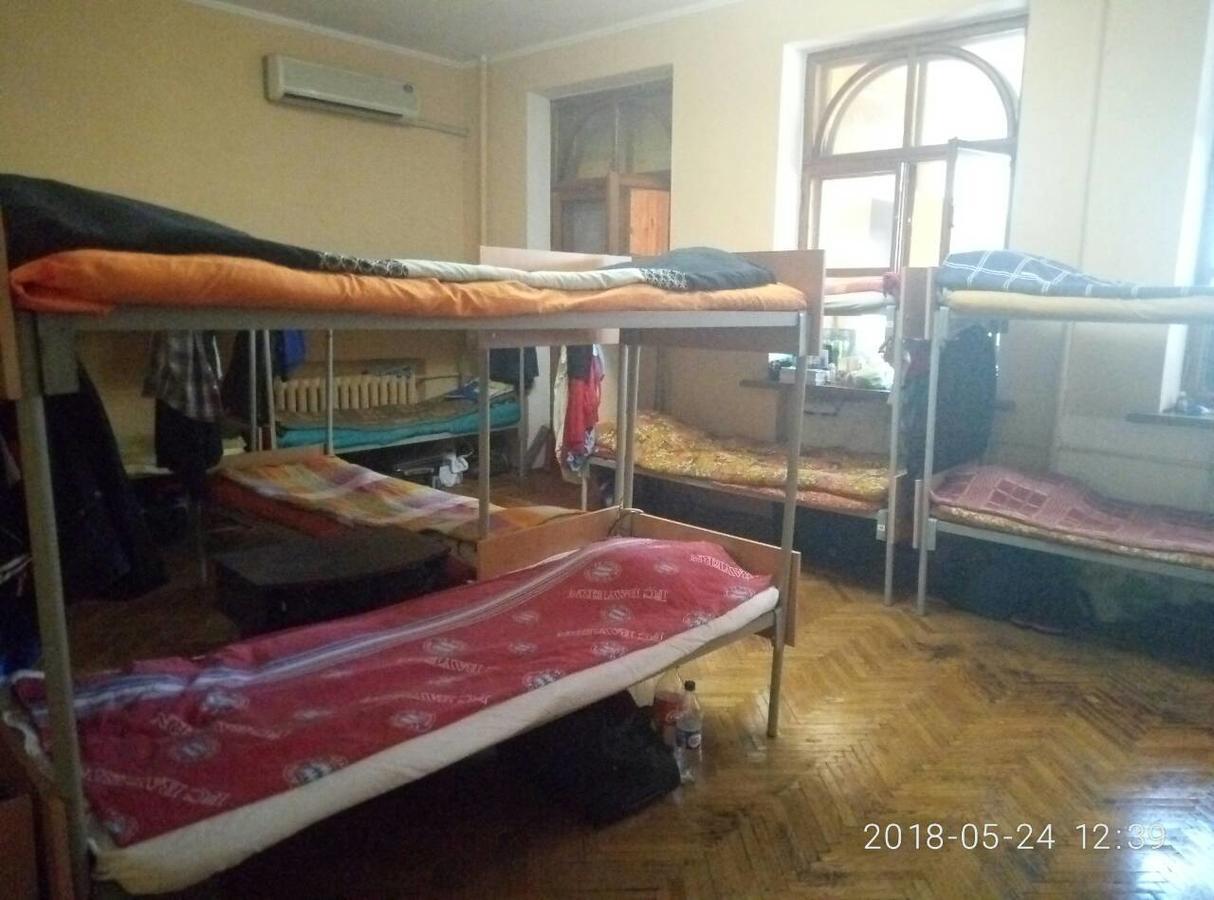 Hostel Dyukovskiy Kyiv Exterior foto